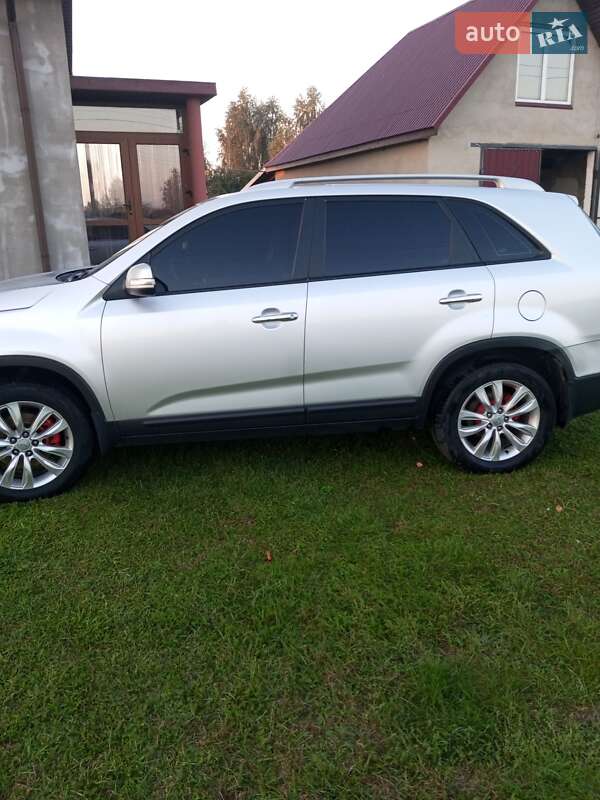 Внедорожник / Кроссовер Kia Sorento 2010 в Радивилове