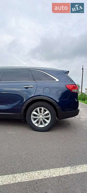 Внедорожник / Кроссовер Kia Sorento 2016 в Хмельнике