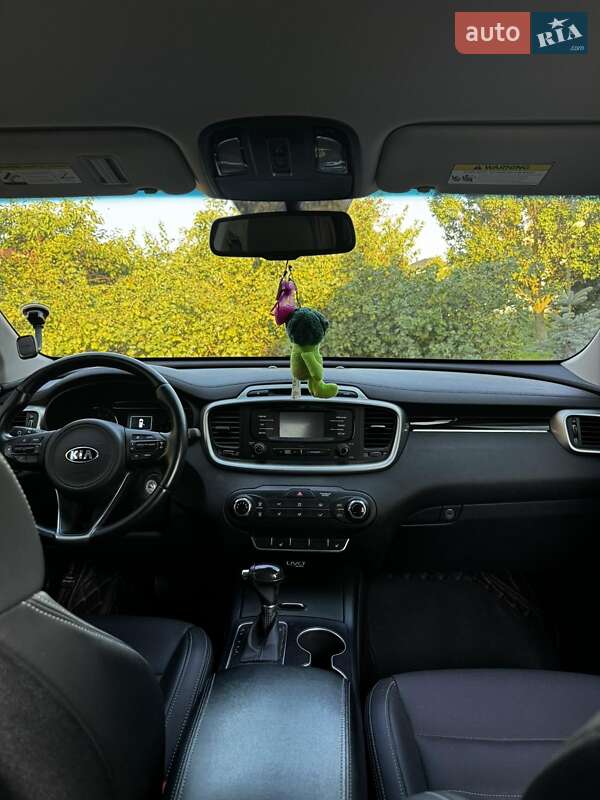 Внедорожник / Кроссовер Kia Sorento 2015 в Николаеве