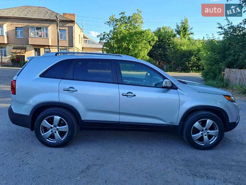Позашляховик / Кросовер Kia Sorento 2010 в Луцьку фото 3 Позашляховик / Кросовер Kia Sorento 2010 в Луцьку