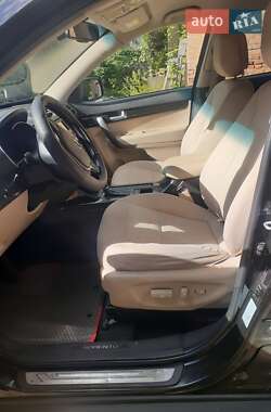 Внедорожник / Кроссовер Kia Sorento 2012 в 