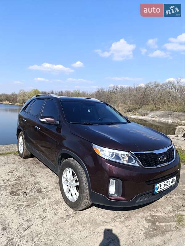 Внедорожник / Кроссовер Kia Sorento 2013 в Царичанке