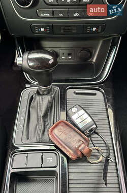 Внедорожник / Кроссовер Kia Sorento 2013 в 