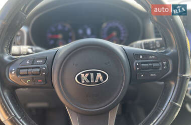 Внедорожник / Кроссовер Kia Sorento 2016 в 