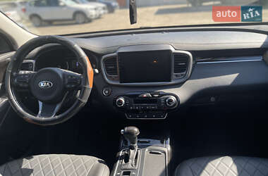Внедорожник / Кроссовер Kia Sorento 2016 в 