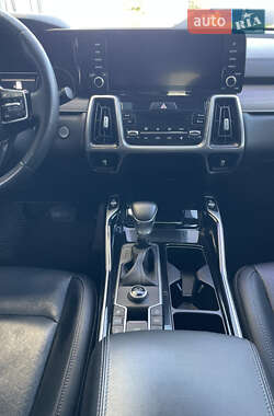 Внедорожник / Кроссовер Kia Sorento 2021 в 