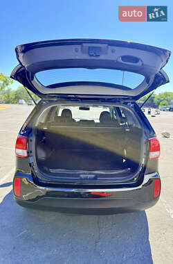 Внедорожник / Кроссовер Kia Sorento 2013 в 