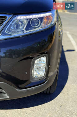 Внедорожник / Кроссовер Kia Sorento 2013 в 
