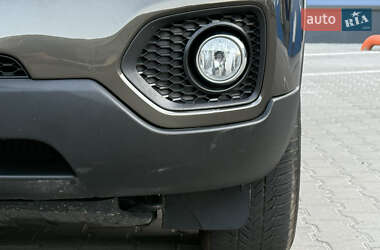 Внедорожник / Кроссовер Kia Sorento 2012 в 