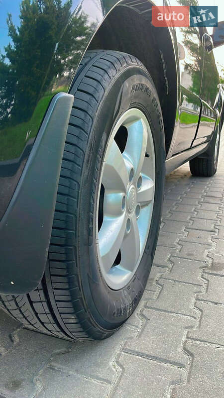 Внедорожник / Кроссовер Kia Sorento 2008 в Житомире