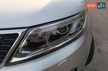 Внедорожник / Кроссовер Kia Sorento 2013 в 