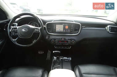 Внедорожник / Кроссовер Kia Sorento 2017 в 