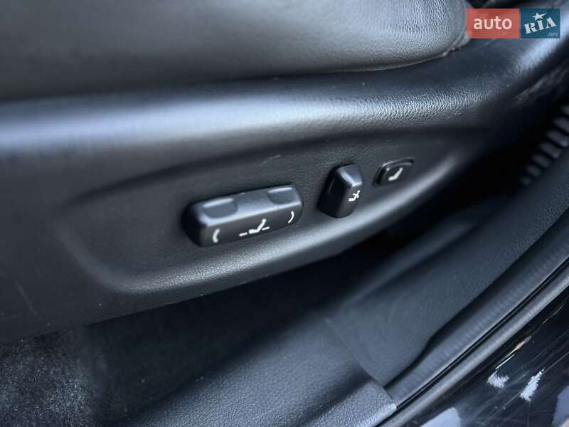 Позашляховик / Кросовер Kia Sorento 2011 в Києві