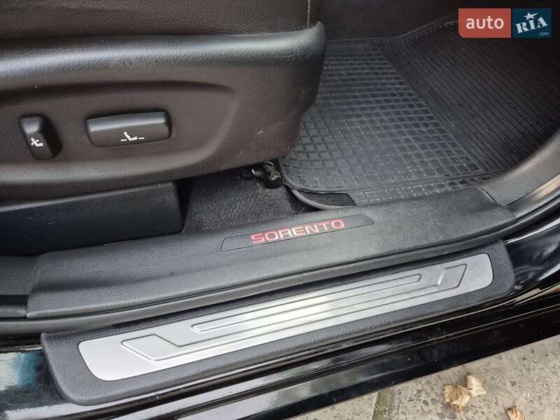 Позашляховик / Кросовер Kia Sorento 2014 в Стрию