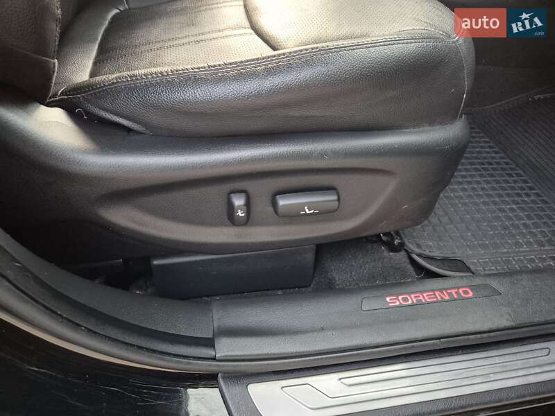 Позашляховик / Кросовер Kia Sorento 2014 в Стрию