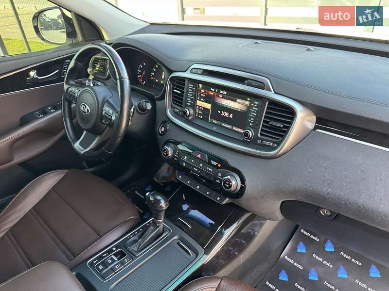 Внедорожник / Кроссовер Kia Sorento 2017 в Ровно фото 40 Внедорожник / Кроссовер Kia Sorento 2017 в Ровно