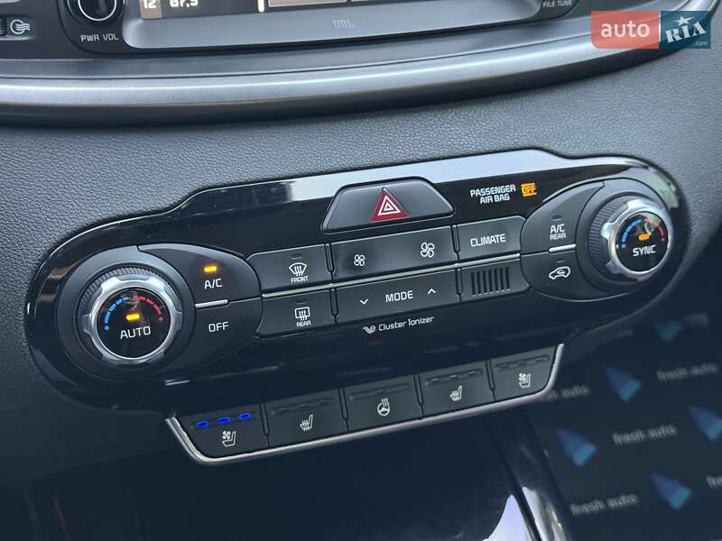 Внедорожник / Кроссовер Kia Sorento 2017 в Ровно фото 26 Внедорожник / Кроссовер Kia Sorento 2017 в Ровно