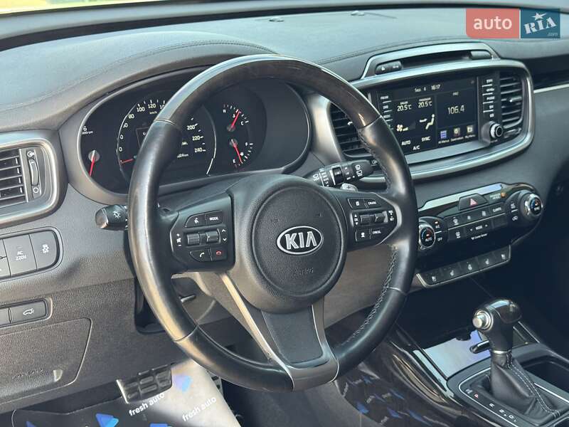 Внедорожник / Кроссовер Kia Sorento 2017 в Ровно фото 18 Внедорожник / Кроссовер Kia Sorento 2017 в Ровно
