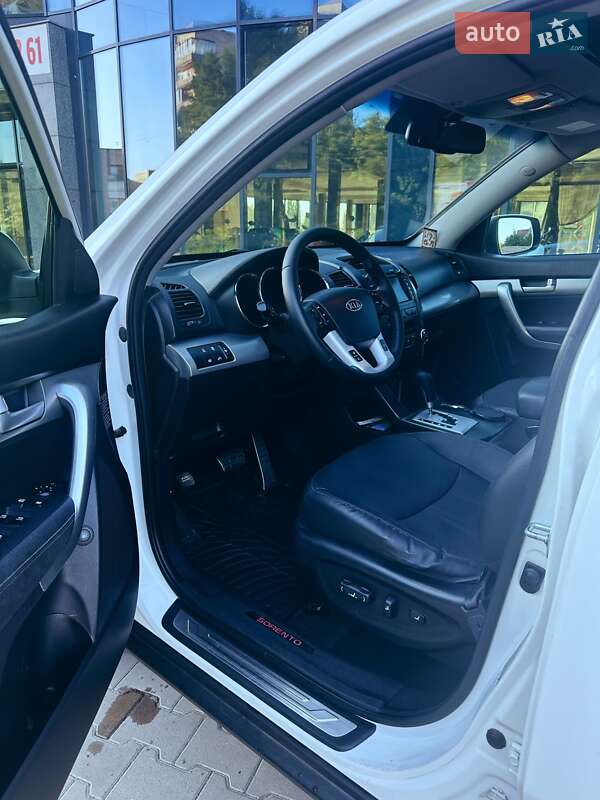 Внедорожник / Кроссовер Kia Sorento 2012 в Ровно