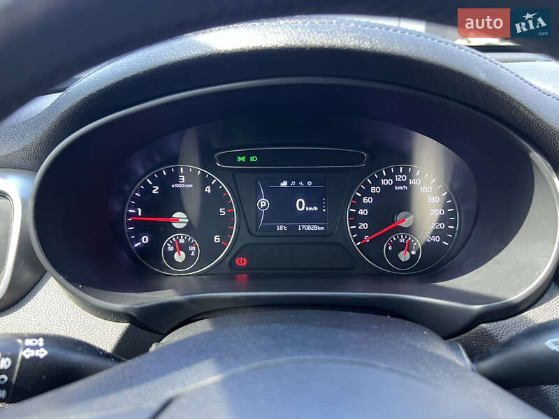 Позашляховик / Кросовер Kia Sorento 2015 в Вінниці