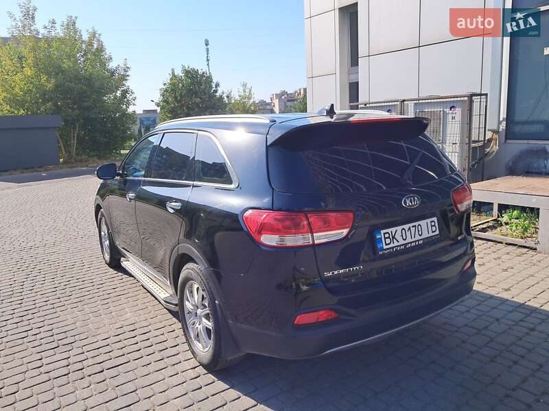 Внедорожник / Кроссовер Kia Sorento 2015 в Ровно