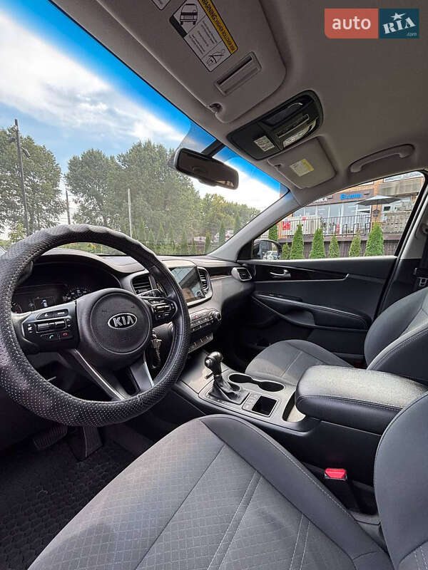 Внедорожник / Кроссовер Kia Sorento 2015 в Хмельницком фото 40 Внедорожник / Кроссовер Kia Sorento 2015 в Хмельницком