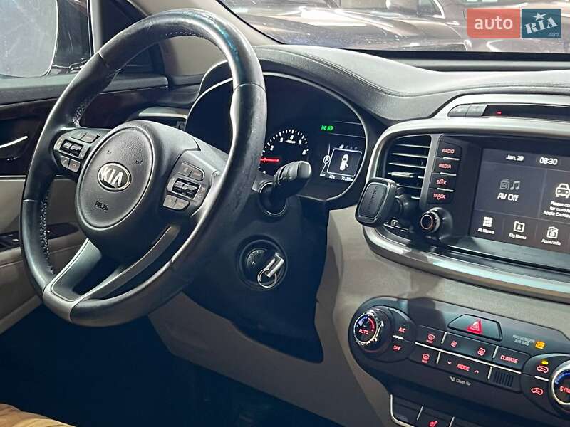 Внедорожник / Кроссовер Kia Sorento 2016 в Одессе фото 4 Внедорожник / Кроссовер Kia Sorento 2016 в Одессе