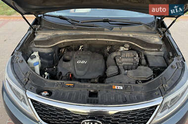 Внедорожник / Кроссовер Kia Sorento 2014 в 