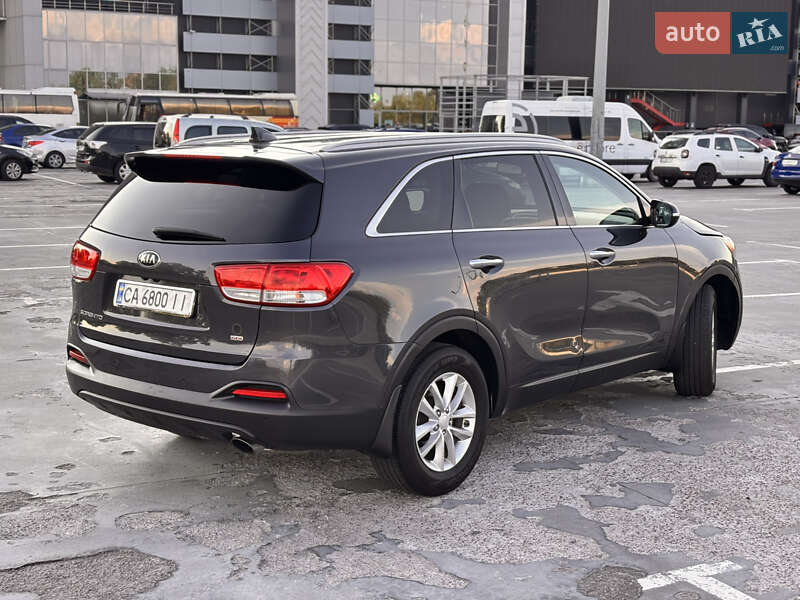Позашляховик / Кросовер Kia Sorento 2016 в Києві