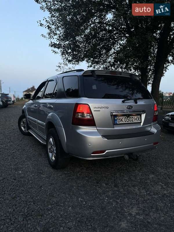 Внедорожник / Кроссовер Kia Sorento 2006 в Вараше