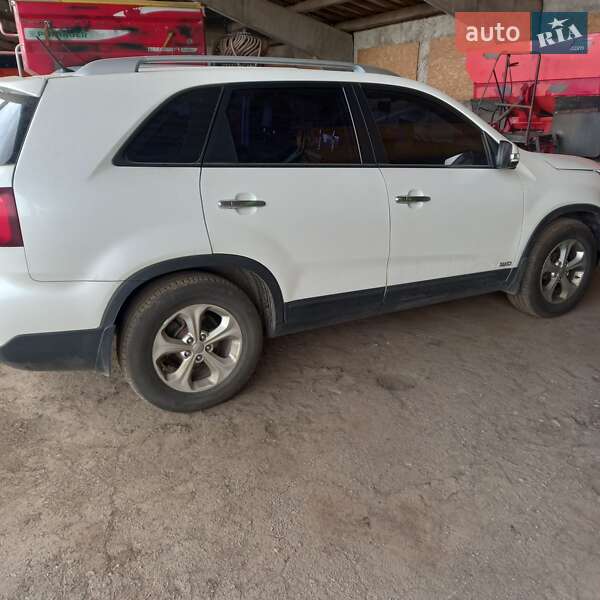 Позашляховик / Кросовер Kia Sorento 2013 в Харкові