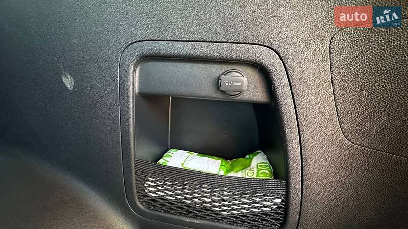 Внедорожник / Кроссовер Kia Sorento 2016 в Шепетовке фото 27 Внедорожник / Кроссовер Kia Sorento 2016 в Шепетовке