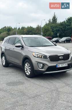 Позашляховик / Кросовер Kia Sorento 2015 в Львові