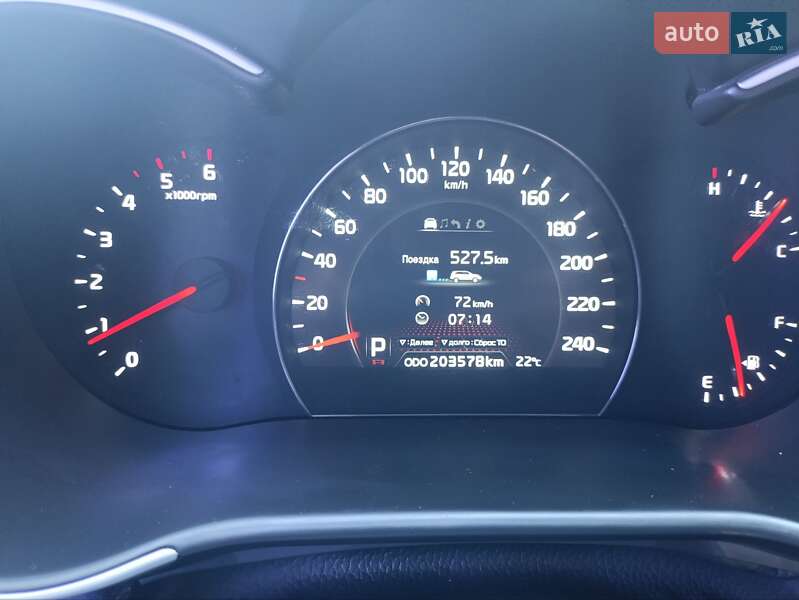 Внедорожник / Кроссовер Kia Sorento 2014 в Могилев-Подольске