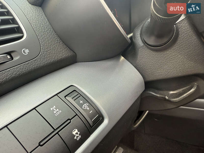 Позашляховик / Кросовер Kia Sorento 2014 в Києві фото 41 Позашляховик / Кросовер Kia Sorento 2014 в Києві