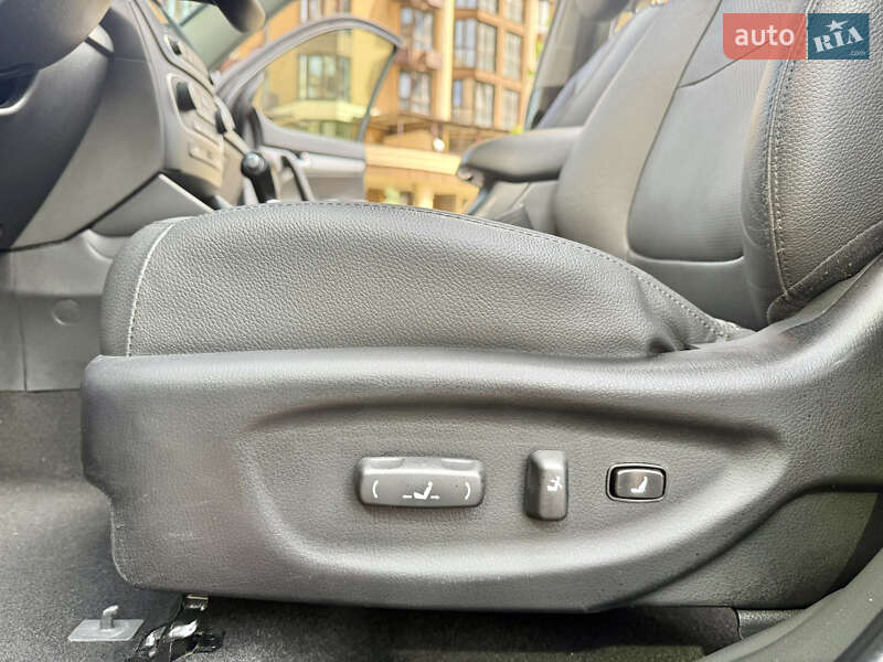 Позашляховик / Кросовер Kia Sorento 2014 в Києві фото 43 Позашляховик / Кросовер Kia Sorento 2014 в Києві