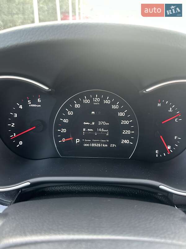 Позашляховик / Кросовер Kia Sorento 2013 в Одесі