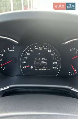 Внедорожник / Кроссовер Kia Sorento 2013 в 