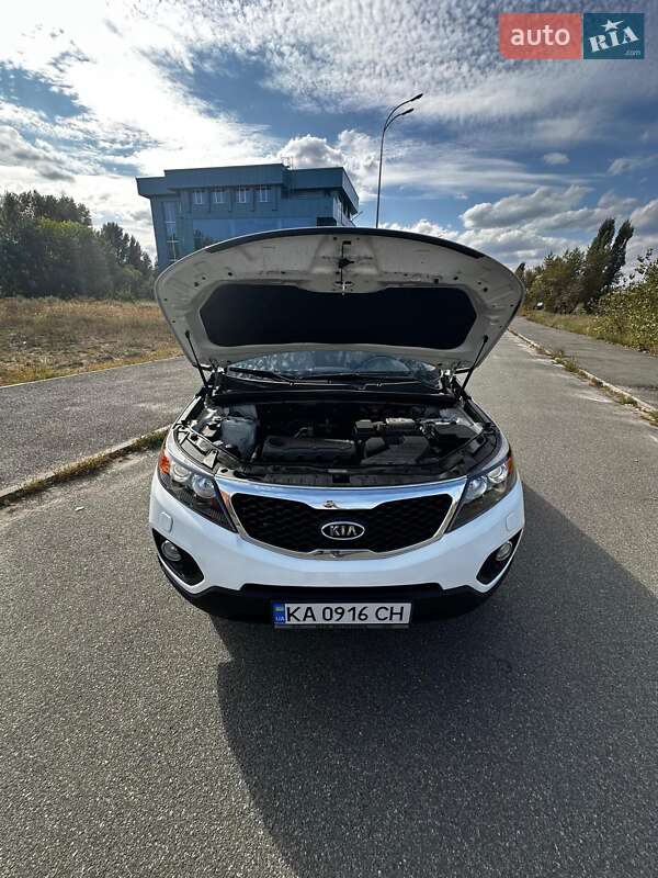 Внедорожник / Кроссовер Kia Sorento 2010 в Киеве