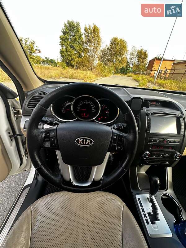 Внедорожник / Кроссовер Kia Sorento 2010 в Киеве