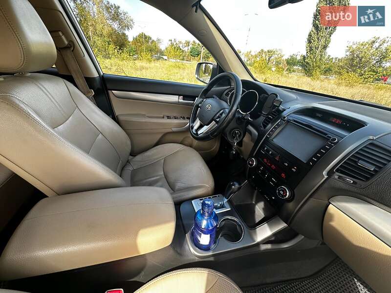 Внедорожник / Кроссовер Kia Sorento 2010 в Киеве