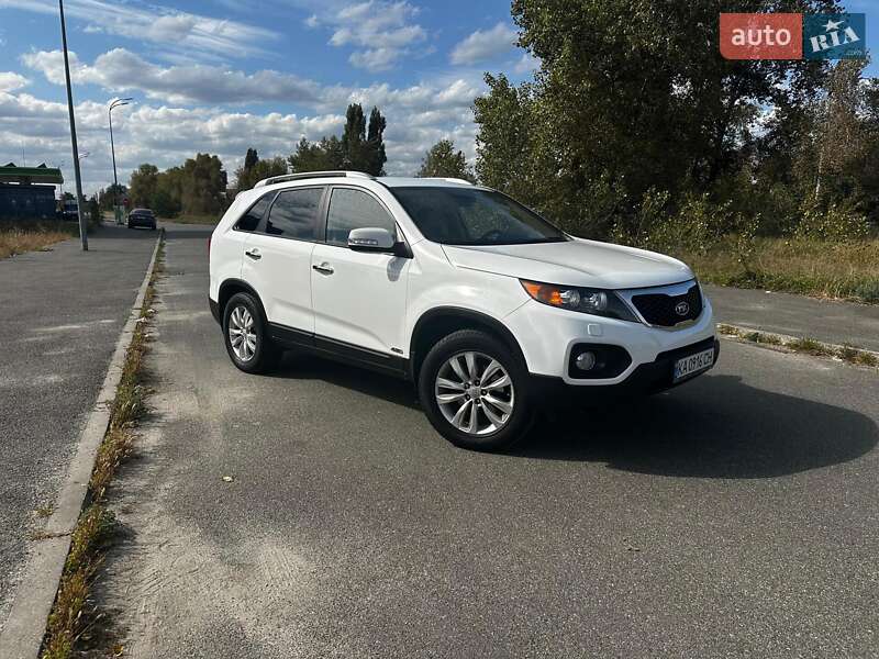Внедорожник / Кроссовер Kia Sorento 2010 в Киеве