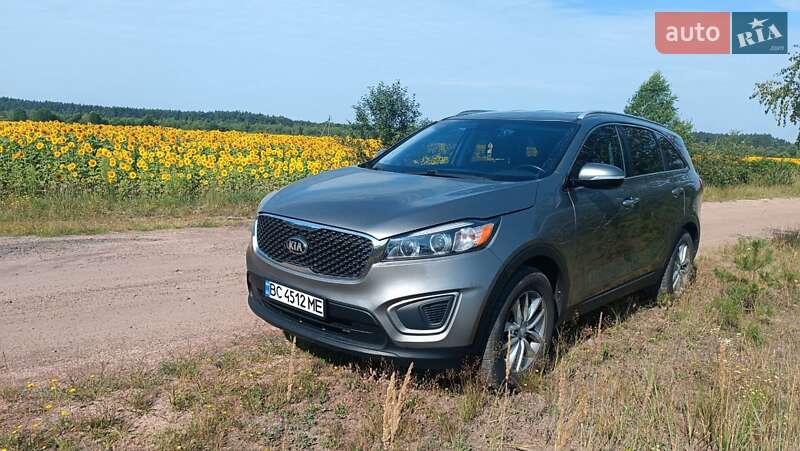 Внедорожник / Кроссовер Kia Sorento 2016 в Хусте