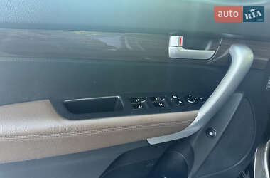 Внедорожник / Кроссовер Kia Sorento 2011 в 