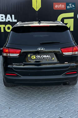Внедорожник / Кроссовер Kia Sorento 2016 в 