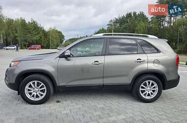Внедорожник / Кроссовер Kia Sorento 2012 в 