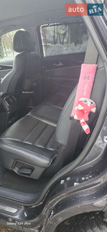 Позашляховик / Кросовер Kia Sorento 2017 в Києві фото 17 Позашляховик / Кросовер Kia Sorento 2017 в Києві