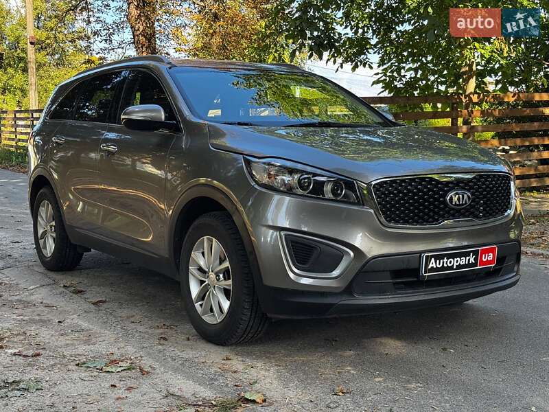 Позашляховик / Кросовер Kia Sorento 2016 в Києві