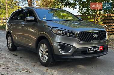 Позашляховик / Кросовер Kia Sorento 2016 в  фото 4 Позашляховик / Кросовер Kia Sorento 2016 в