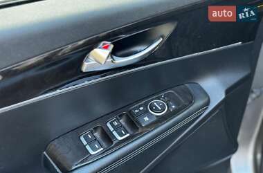 Позашляховик / Кросовер Kia Sorento 2016 в  фото 17 Позашляховик / Кросовер Kia Sorento 2016 в